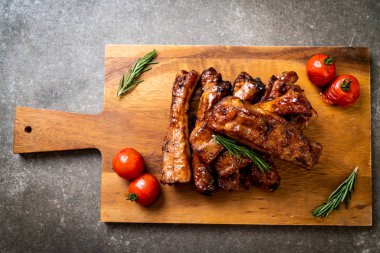 Izgara Barbekü kaburga domuz