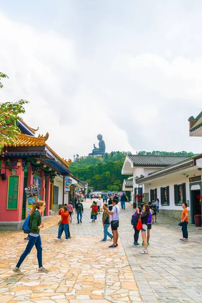 HONG KONG - 21 de FEB de 2019: Tian Tan Buddha alias el Gran Buda es —  Fotos de Stock