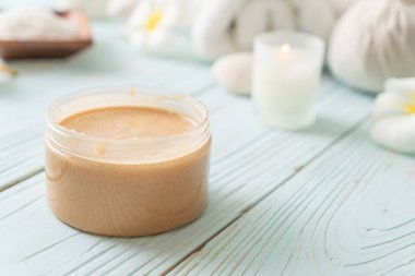 Spa uygulamaları üzerinde ahşap arka plan belirleme