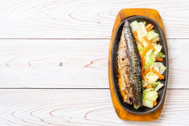 Teriyaki soslu ızgara Saba balık biftek