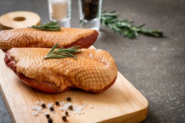 taze çiğ duck meme