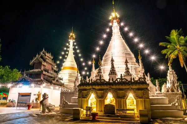 Phra que Doi Kong Mu Templo em Mae Hong Filho — Fotografia de Stock