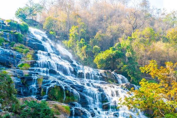 Cascade de Mae Ya à Chiang Mai, Thaïlande — Photo