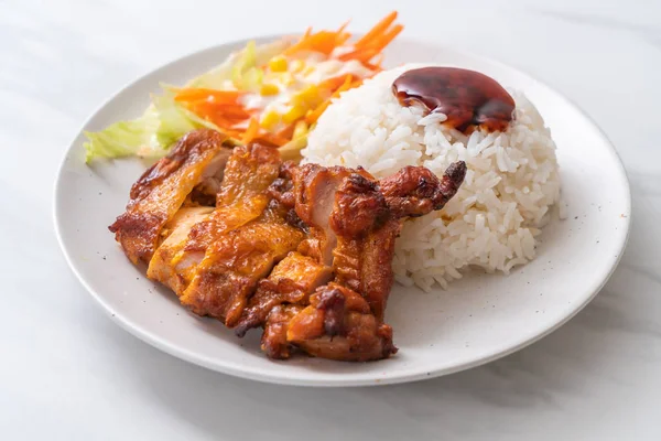 Grillezett csirke teriyaki szósz, rizzsel — Stock Fotó