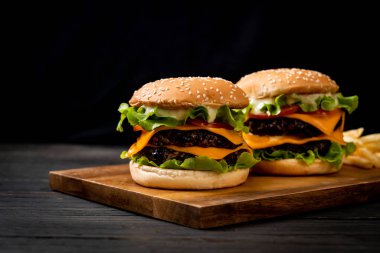 Taze lezzetli hamburger. 