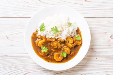 Pirinç Köri soslu karides