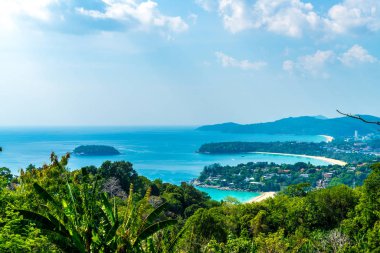 Tropikal plaj manzarası, Karon view Phuket, Tayland gelin