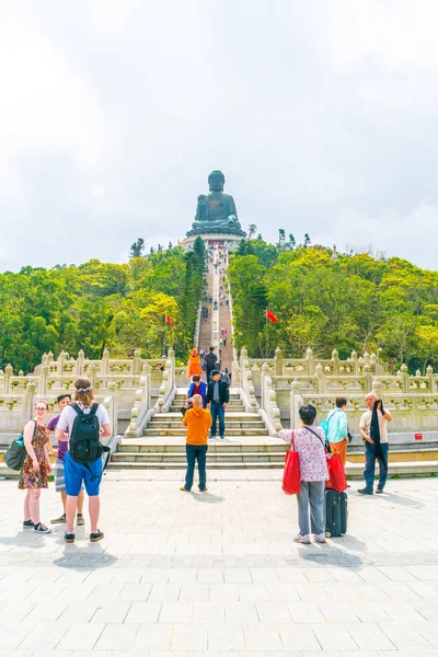 HONG KONG - 21 de FEB de 2019: Tian Tan Buddha alias el Gran Buda es — Foto de Stock