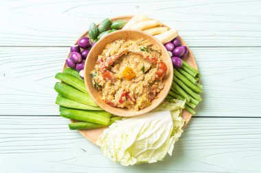 Chili Yapıştır kaynamaya yengeç veya Hindistan cevizi m ile yengeç ve soya sos ile