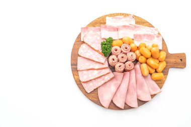 pastırma, sosis, jambon füme ve Barbekü domuz pastırması