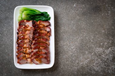 Kırmızı Barbekü domuz eti kızartma 