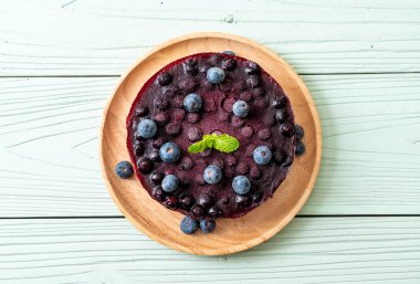 yaban mersini peynirli kek