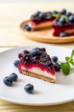 yaban mersini peynirli kek