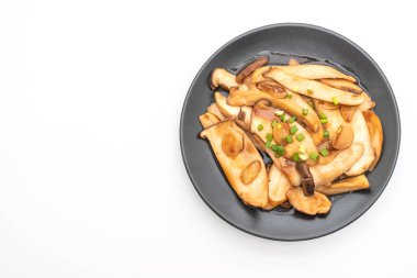 tavada kızartılmış Kral istiridye, istiridye soslu mantar