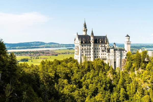 Красива архітектура на замок Нойшванштайн в на Баварська — стокове фото