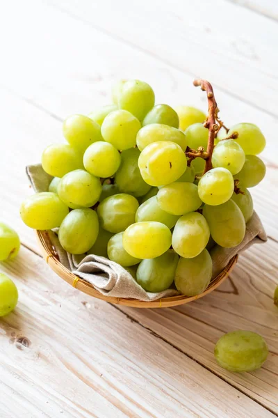 Raisins verts frais — Photo