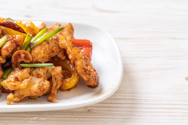 Frango frito com castanha de caju — Fotografia de Stock