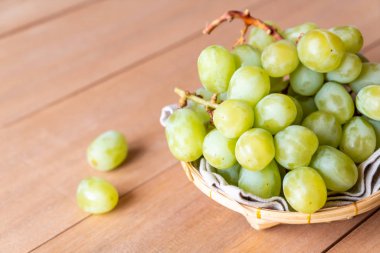 taze yeşil üzüm
