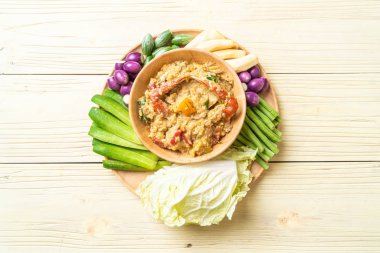 Chili Yapıştır kaynamaya yengeç veya Hindistan cevizi m ile yengeç ve soya sos ile