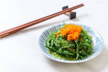 Yosun Salata karides yumurta - Japon tarzı