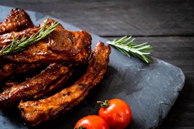 Izgara Barbekü kaburga domuz