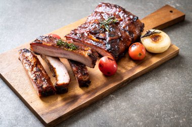 Izgara Barbekü kaburga domuz