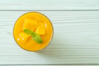taze mango smoothies 