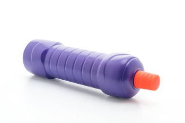 tuvalet temizleyici şişesi