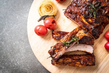 Izgara Barbekü kaburga domuz