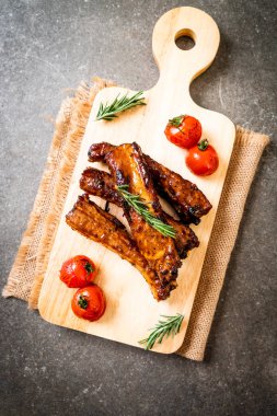 Izgara Barbekü kaburga domuz