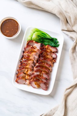 Kırmızı Barbekü domuz eti kızartma 