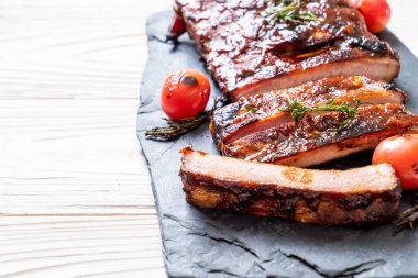 Izgara Barbekü kaburga domuz