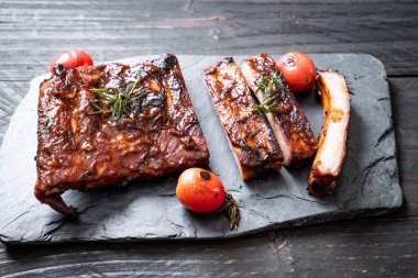 Izgara Barbekü kaburga domuz