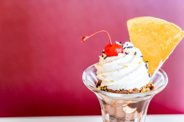 Çikolatalı dondurma dondurma