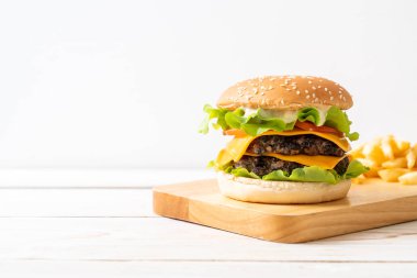 Taze lezzetli hamburger. 