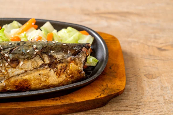 Friptură de pește la grătar Saba cu sos teriyaki — Fotografie, imagine de stoc
