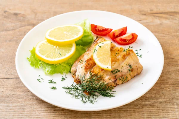 Grilled snapper fish steak — Stock Photo, Image