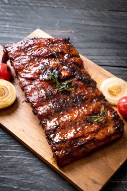 Izgara Barbekü kaburga domuz