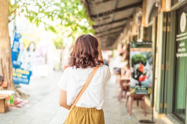 Mutlu Asyalı kadın seyahat Tayland