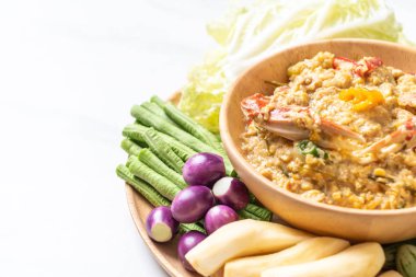 Chili Yapıştır kaynamaya yengeç veya Hindistan cevizi m ile yengeç ve soya sos ile