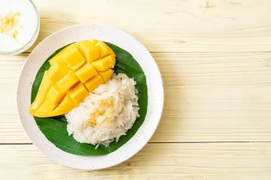 yapışkan pirinç ile mango