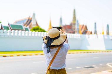 Mutlu Asyalı kadın seyahat Tayland