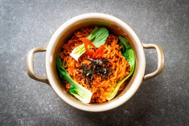 sebze ve kimchi Koreli anlık erişte