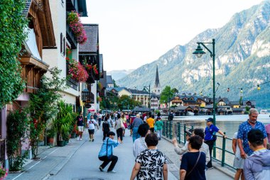 Hallstatt, Avusturya - Ağustos, 29, 2018: Merkez stree görünümünü