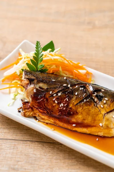 Teriyaki soslu ızgara Saba balık biftek