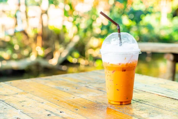 Taza de té de leche tailandesa helada —  Fotos de Stock