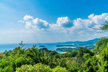 Tropikal plaj manzarası, Karon view Phuket, Tayland gelin