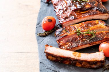 Izgara Barbekü kaburga domuz