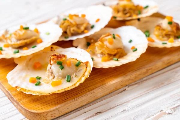 tereyağı ile ızgara tarak shell