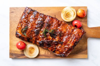 Izgara Barbekü kaburga domuz